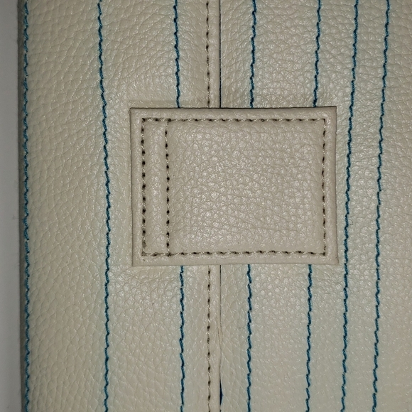 Milano Cream and Turquoise Clutch Purse - Picture 2 of 6
